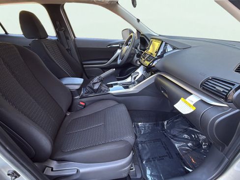 Used 2025 Mitsubishi Eclipse Cross ES AWD/4WD image 23