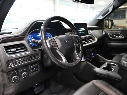 Used 2022 Chevrolet Suburban Z71 w/ Luxury Package AWD/4WD image 26