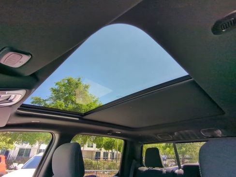 New 2026 RAM 1500 4x4 Crew Cab image 23