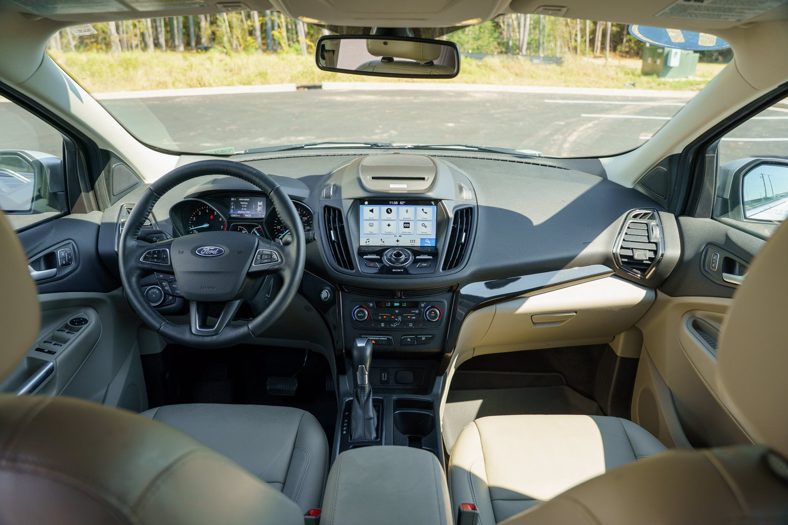 Used 2017 Ford Escape Titanium FWD image 23