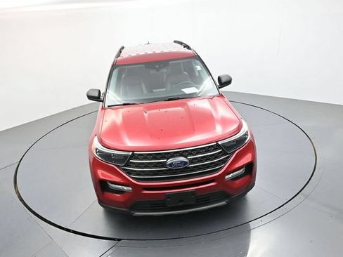 Used 2021 Ford Explorer XLT w/ Equipment Group 202A RWD image 35