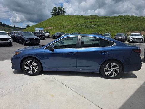 Used 2022 Subaru Legacy Premium w/ Popular Package #1 AWD/4WD image 4