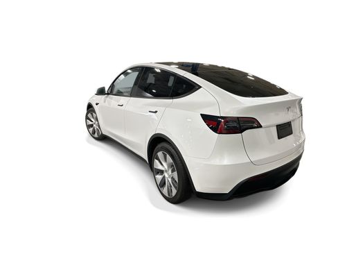 Used 2023 Tesla Model Y Long Range AWD/4WD image 4