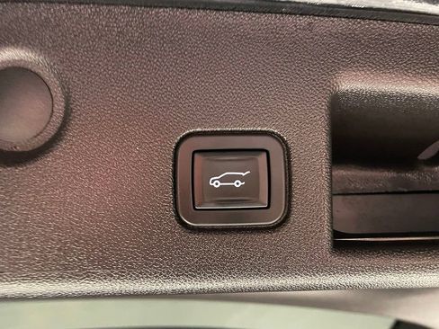 Used 2024 Chevrolet Equinox LT image 13