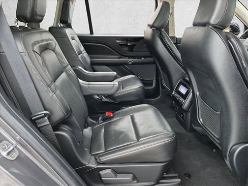 Used 2022 Lincoln Aviator Reserve w/ Equipment Group 201A RWD image 22