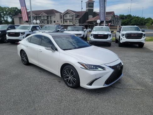 Used 2022 Lexus ES 350 w/ Premium Package FWD image 1