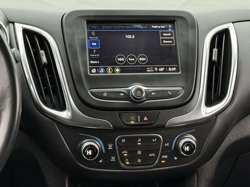 Used 2022 Chevrolet Equinox LT image 16