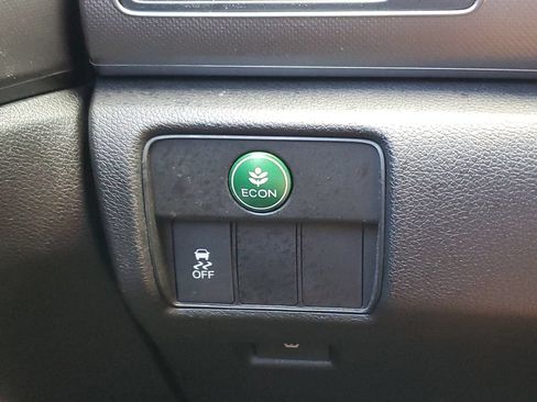 Used 2015 Honda Accord LX image 28