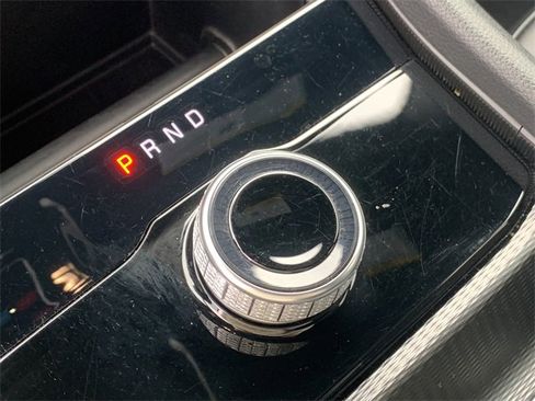 Certified 2025 Jeep Grand Cherokee Limited w/ Black Appearance Package image 33