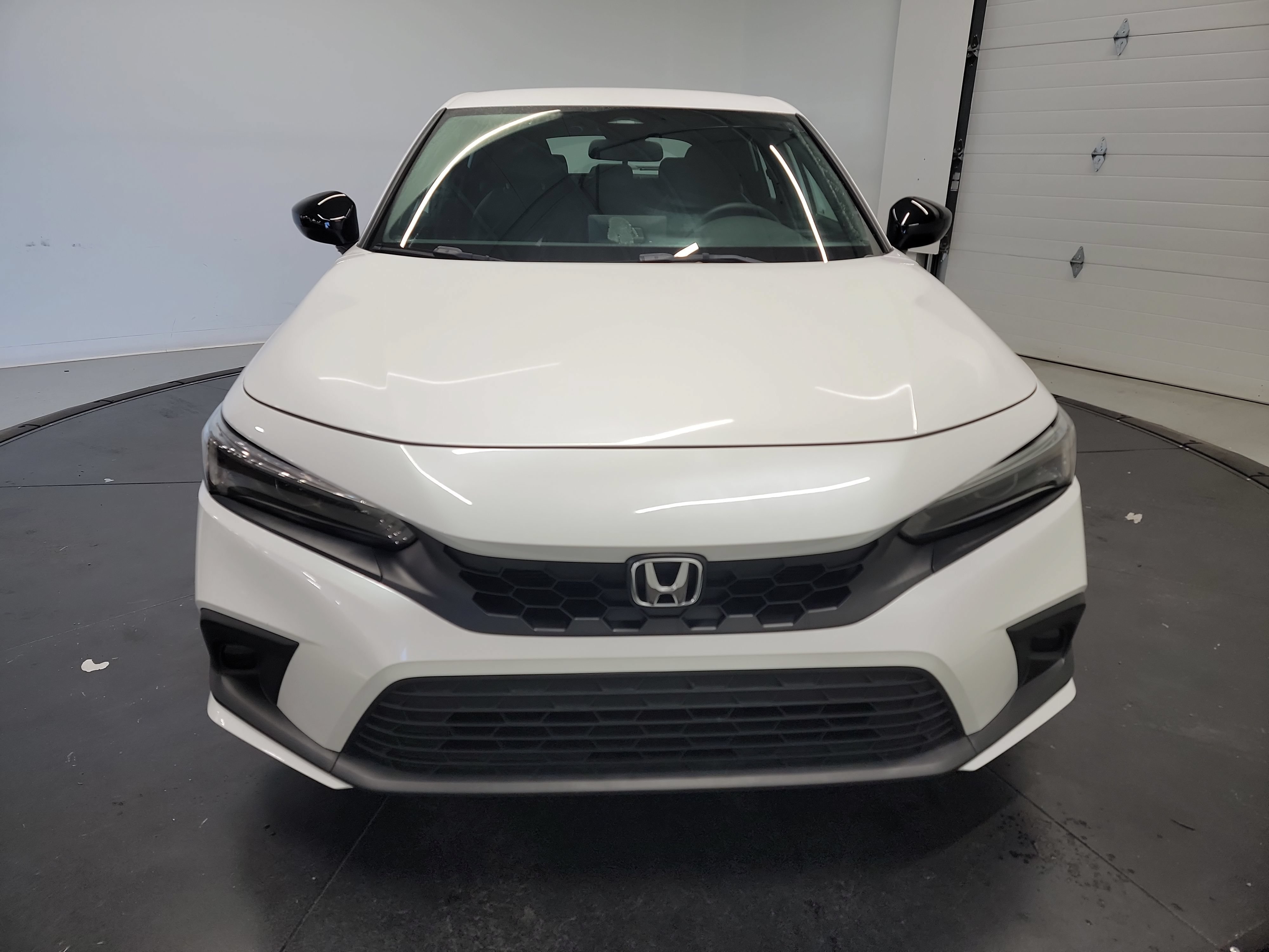 Used 2024 Honda Civic Sport image 2