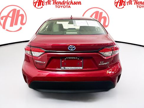 Used 2024 Toyota Corolla LE FWD image 4