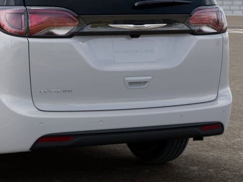 New 2026 Chrysler Voyager LX image 13