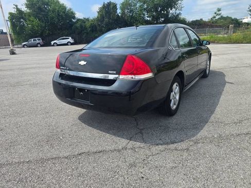 Used 2009 Chevrolet Impala LT FWD image 3