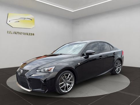 Used 2019 Lexus IS 300 F Sport image 3