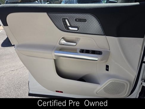 Certified 2025 Mercedes-Benz GLA 250 4MATIC image 28