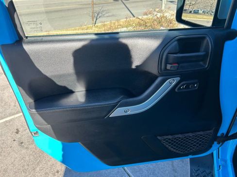 Used 2017 Jeep Wrangler Unlimited Sahara w/ Quick Order Package 24E Chief image 11