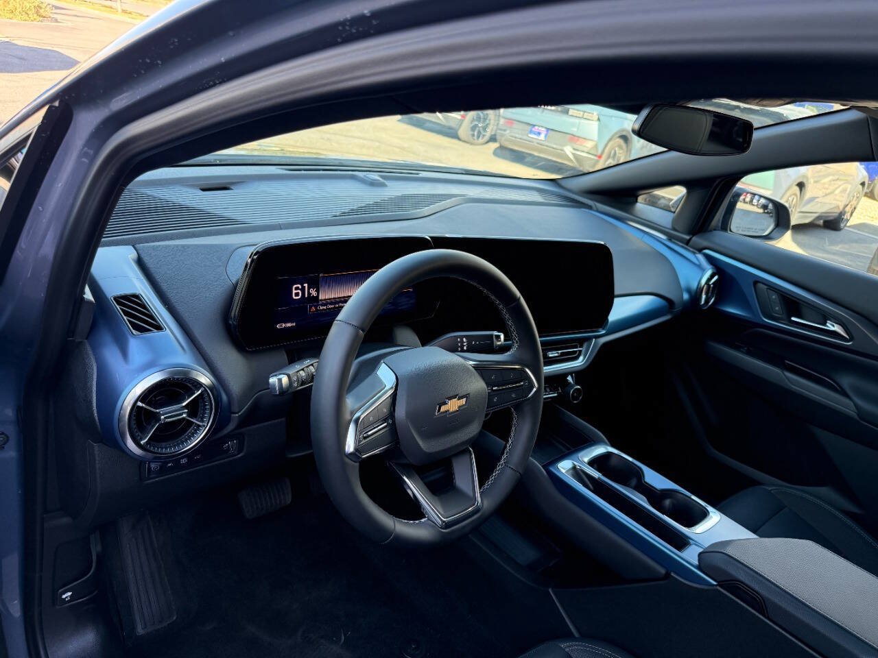 Used 2024 Chevrolet Equinox EV LT AWD/4WD image 27