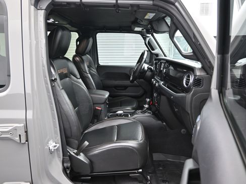 Used 2021 Jeep Wrangler Unlimited Rubicon w/ Dual Top Group image 12