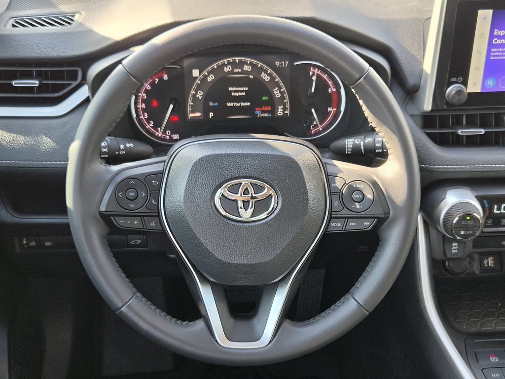 Used 2025 Toyota RAV4 XLE Premium FWD image 15