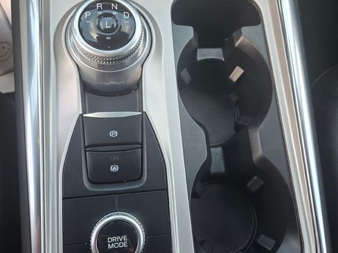 Used 2023 Ford Explorer XLT w/ Equipment Group 202A AWD/4WD image 16