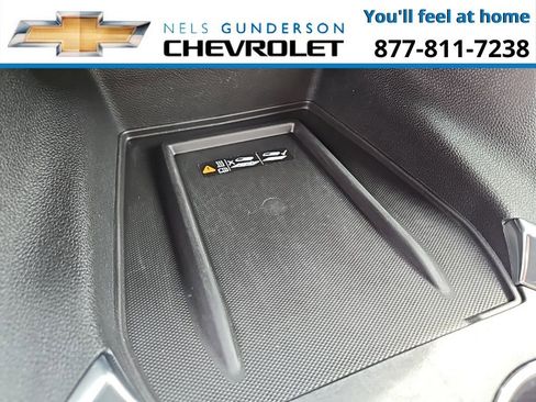 Used 2023 Chevrolet Traverse Premier image 28