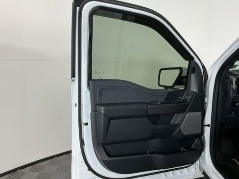 Used 2025 Ford F150 Lariat image 13
