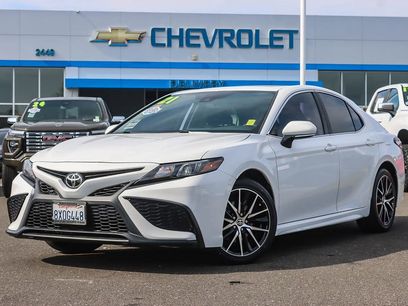 Used 2021 Toyota Camry SE w/ Convenience Package