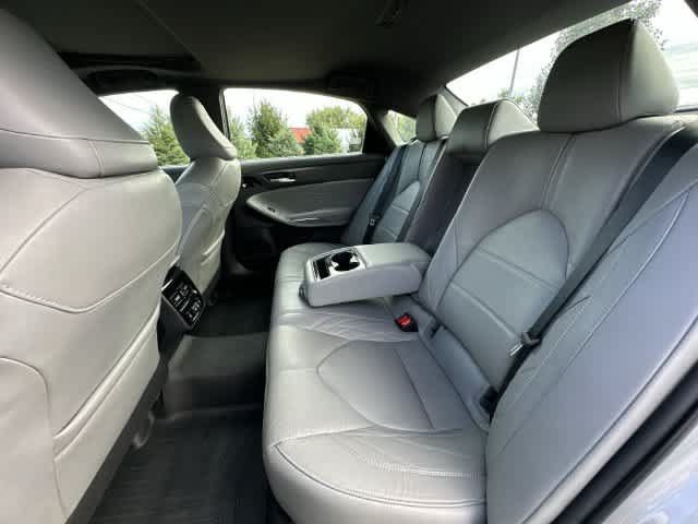 Used 2020 Toyota Avalon Limited w/ Advanced Safety Package FWD image 19