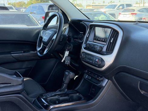 Used 2017 GMC Canyon SLE w/ SLE Convenience Package image 28
