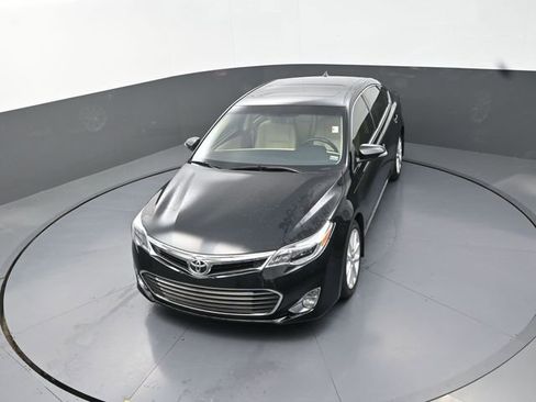 Used 2013 Toyota Avalon Limited image 24