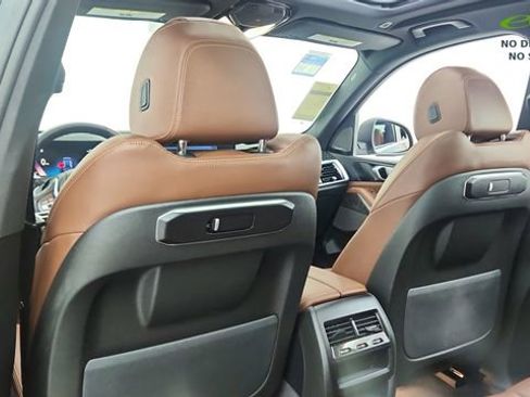 Used 2026 BMW X5 xDrive40i image 32