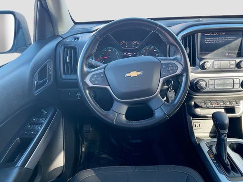 Used 2022 Chevrolet Colorado LT w/ Safety Package image 20