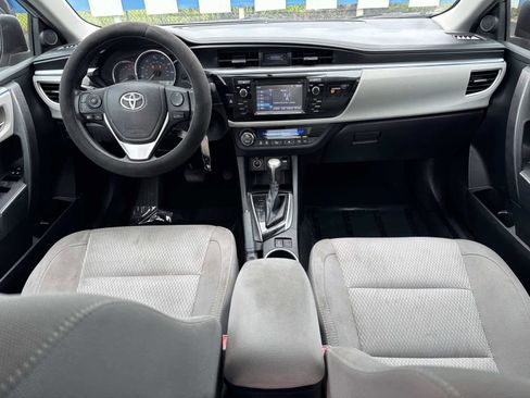 Used 2015 Toyota Corolla LE image 14