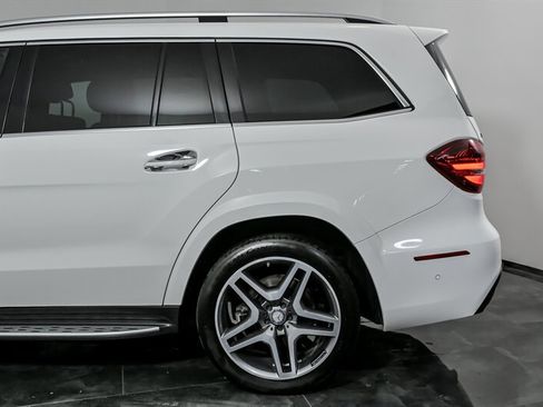 Used 2017 Mercedes-Benz GLS 550 4MATIC image 7