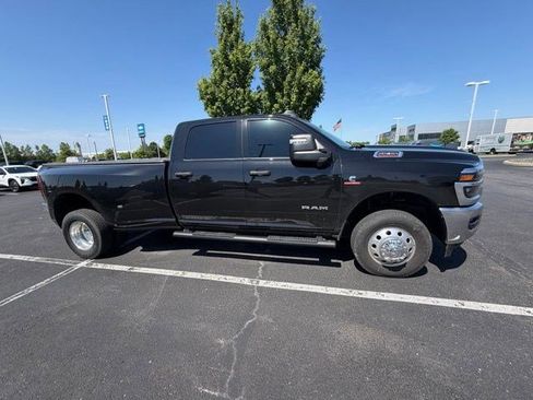 Used 2025 RAM 3500 Tradesman AWD/4WD image 5
