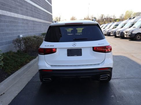 Used 2023 Mercedes-Benz GLB 250 4MATIC image 7