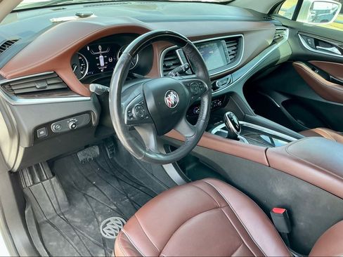 Used 2020 Buick Enclave Avenir w/ Avenir Technology Package image 36