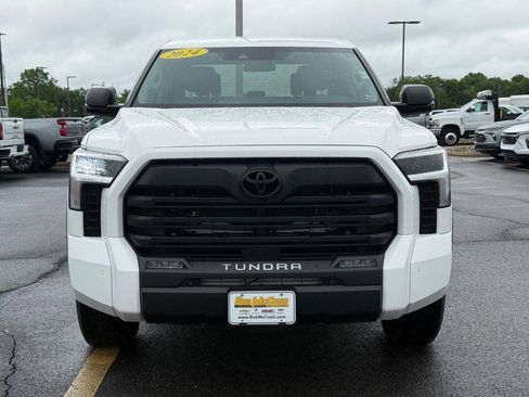 Used 2024 Toyota Tundra SR5 w/ SR5 Convenience Package AWD/4WD image 9