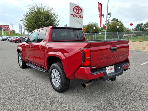 Certified 2024 Toyota Tacoma SR5 AWD/4WD image 7