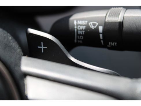 Used 2020 Toyota Corolla SE image 19