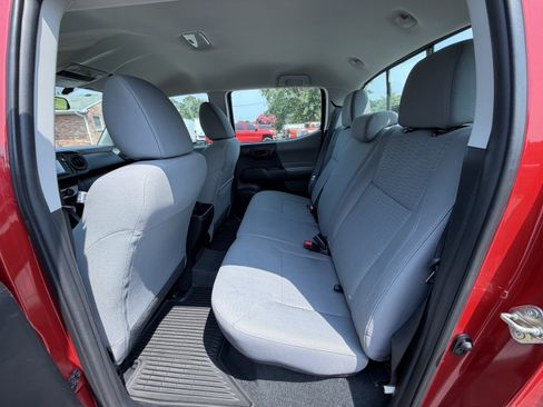 Used 2017 Toyota Tacoma SR w/ SR Convenience Package RWD image 15