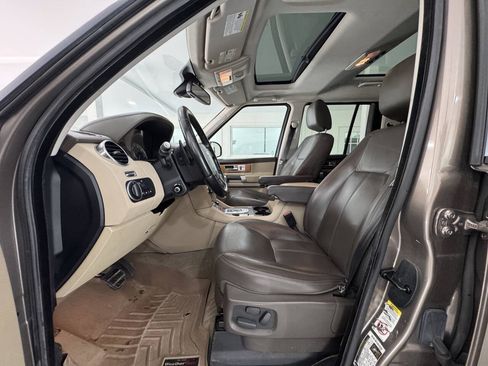 Used 2016 Land Rover LR4 HSE LUX AWD/4WD image 14