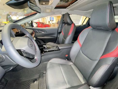 New 2026 Toyota Prius Plug-In Hybrid image 13