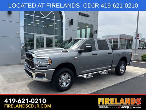 Used 2024 RAM 3500 Tradesman w/ Chrome Appearance Group AWD/4WD image 1