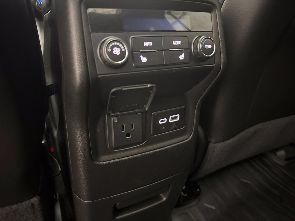 Used 2023 GMC Acadia AT4 w/ Technology Package AWD/4WD image 60