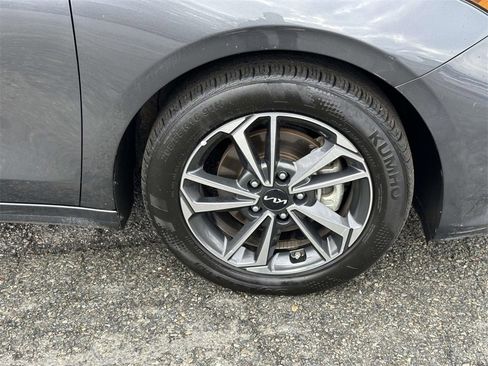 Used 2024 Kia Forte LXS image 24