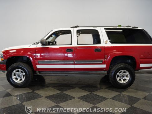 Used 2004 Chevrolet Suburban 2500 AWD/4WD image 8