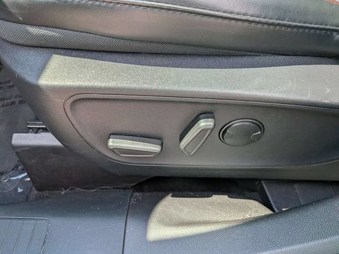 Used 2025 Ford Escape ST-Line FWD image 14