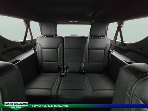 Used 2025 GMC Yukon XL Denali w/ Sun & Power Step Package image 17