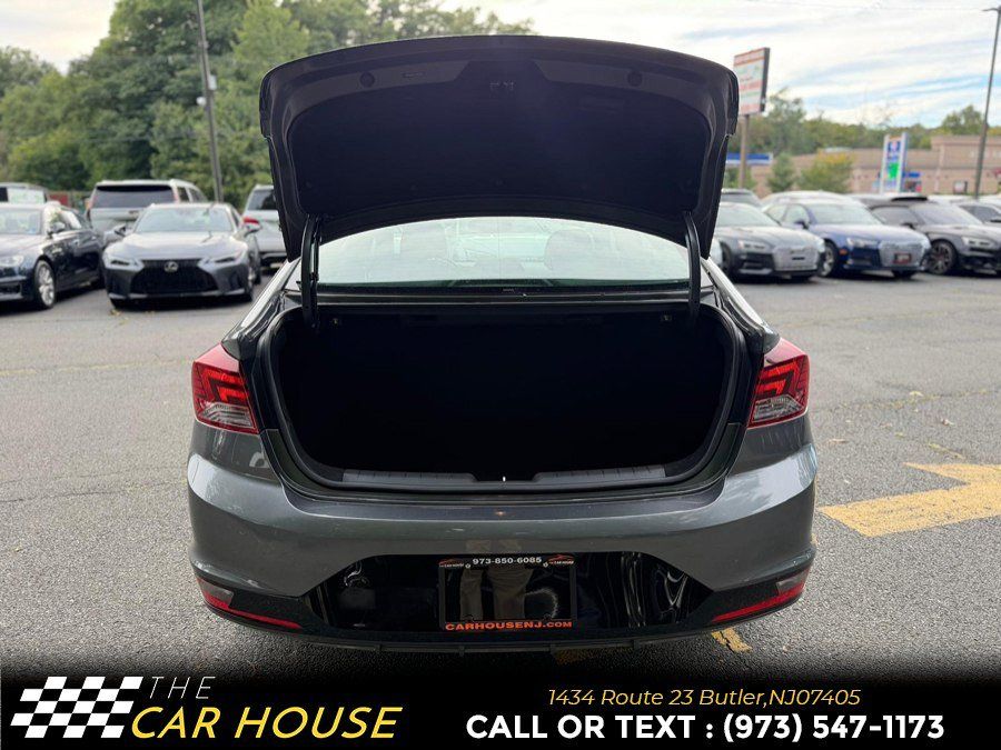 Used 2020 Hyundai Elantra Value Edition w/ Cargo Package (C1) FWD image 29